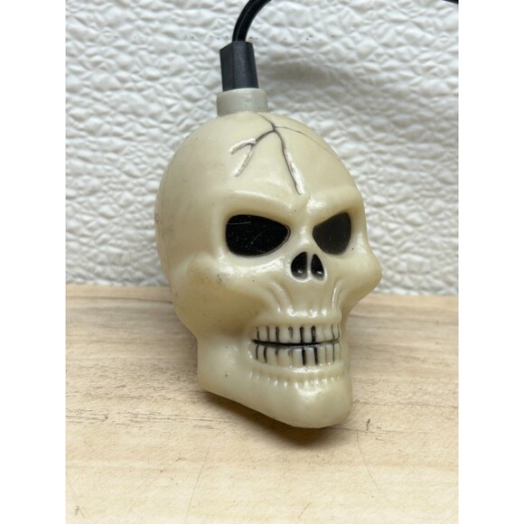 Halloween Plastic Artificial Skull Garland Electric String Lights Decoration - Picture 3 of 14